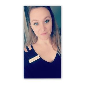 Meet your Posher, Emma